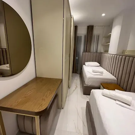 Mumbas 3 Apartamento Himare